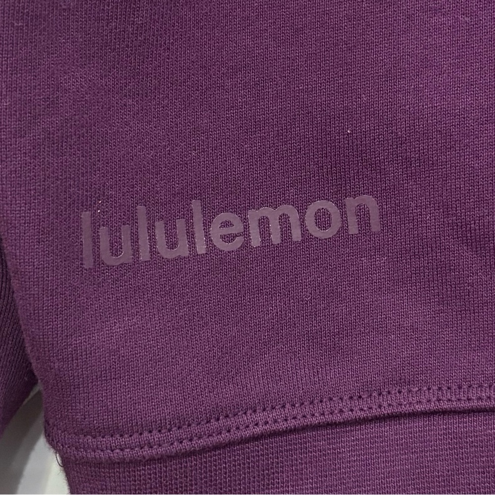 NWT Lululemon Perfectly Oversized Cropped Crew Size 6 In Darkest Magenta - Picture 3 of 6